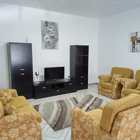 Rua De Baixo Apartments Calheta  المظهر الخارجي الصورة