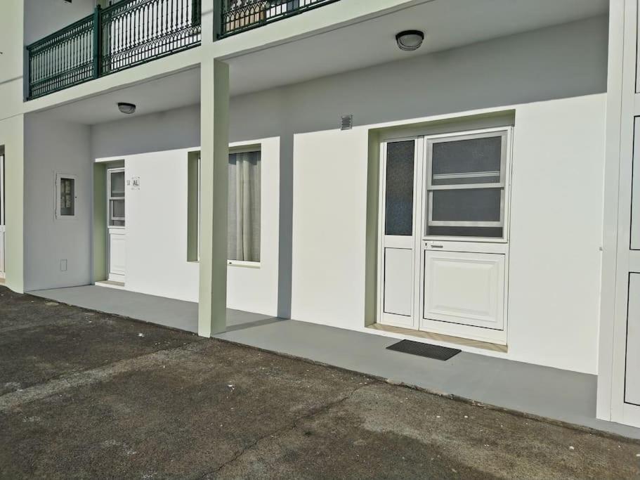 Rua De Baixo Apartments Calheta  المظهر الخارجي الصورة